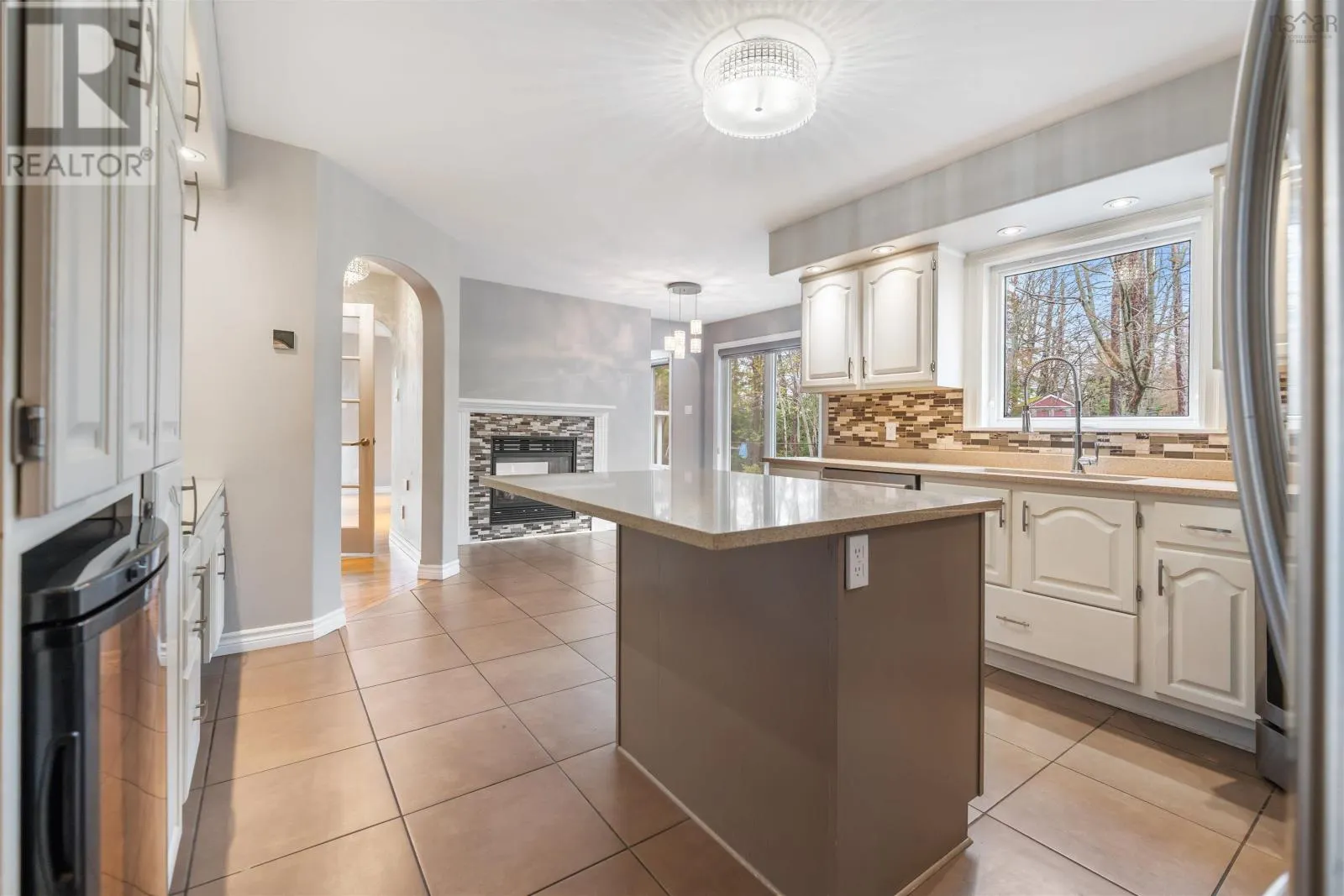 17 Pineview Crescent