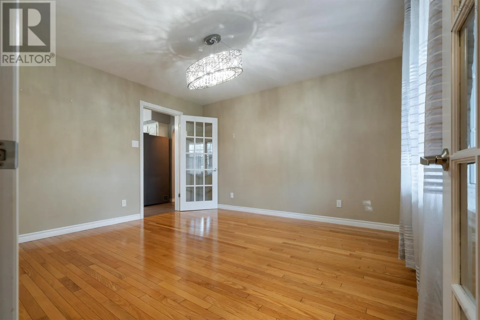 17 Pineview Crescent