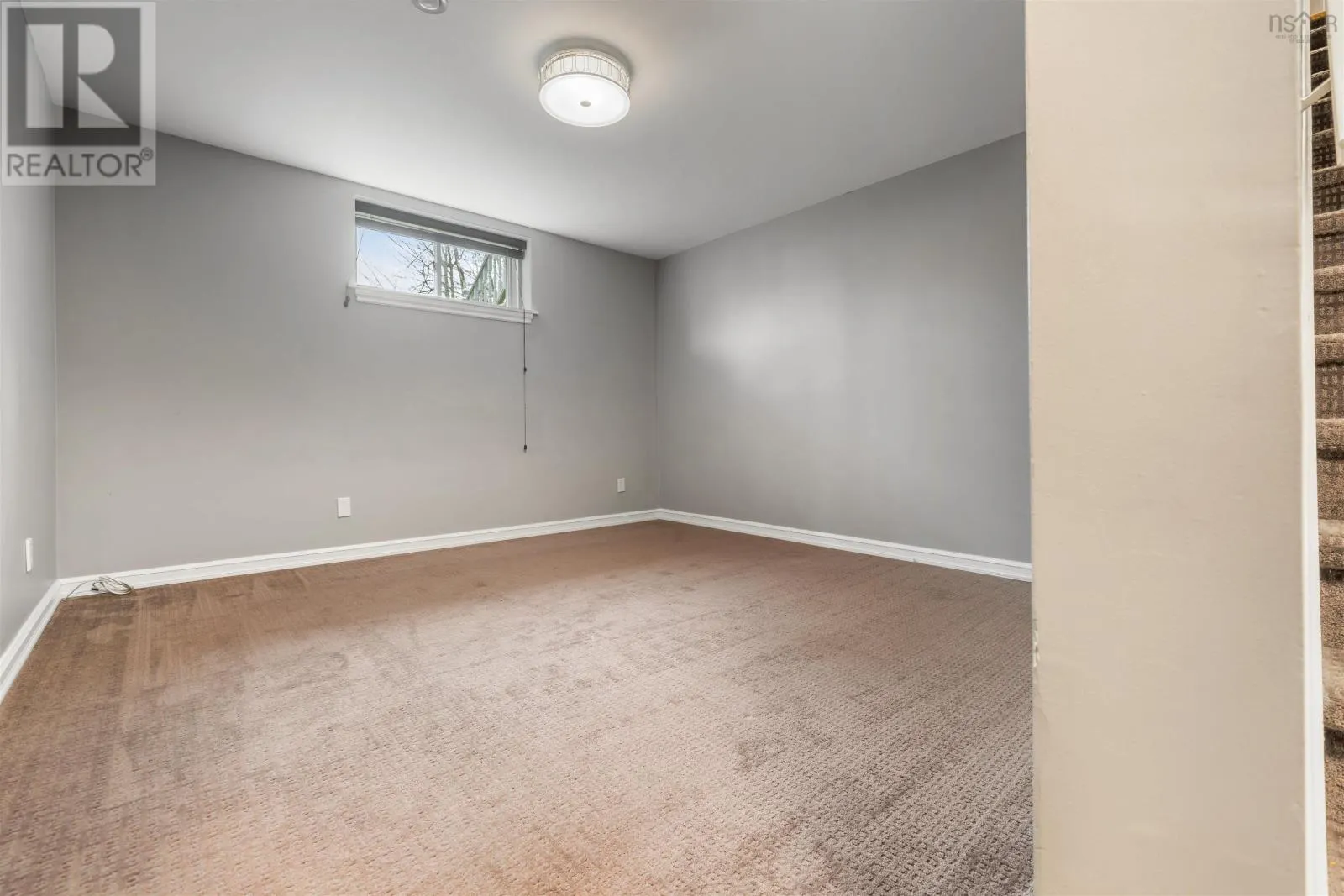 17 Pineview Crescent