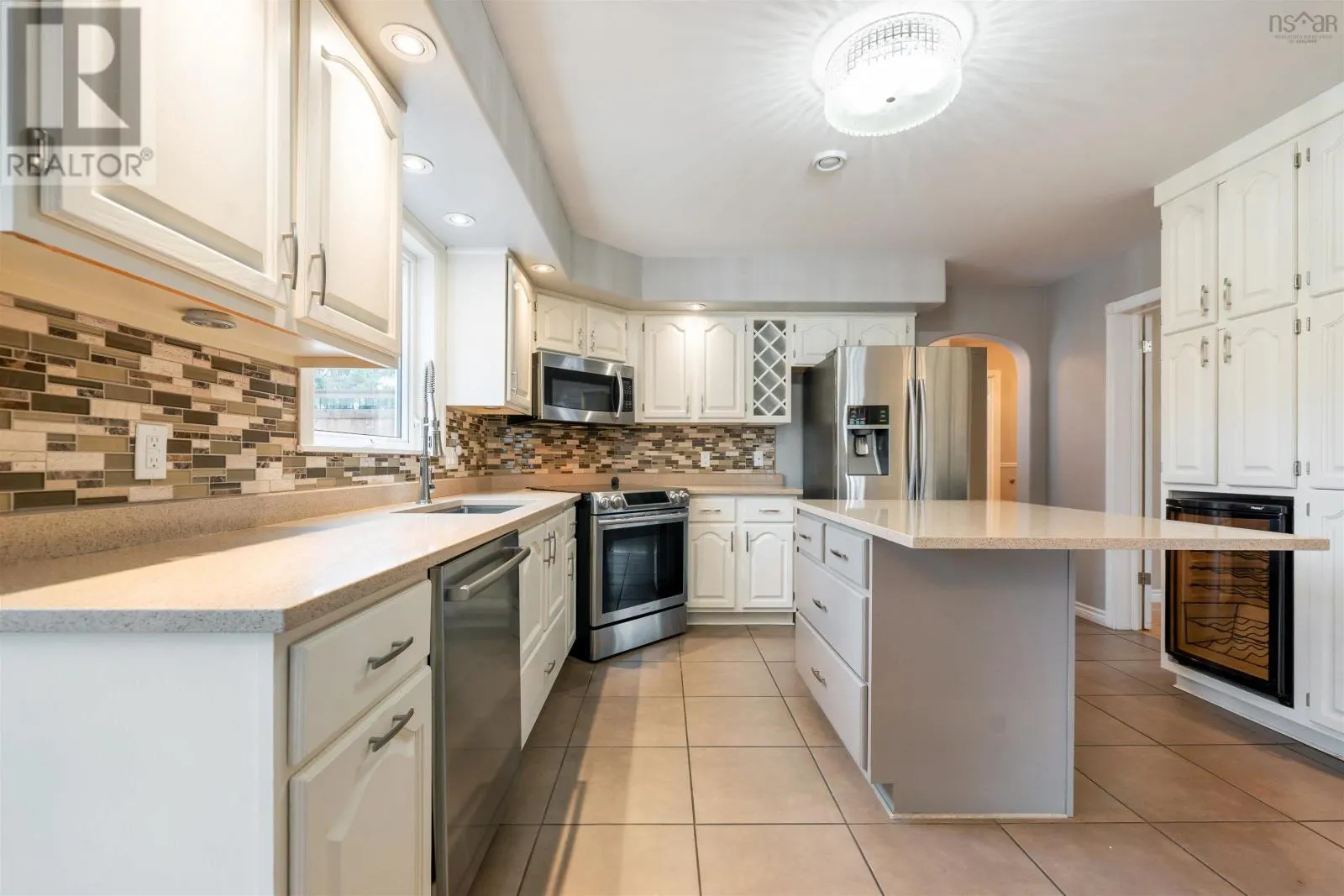 17 Pineview Crescent