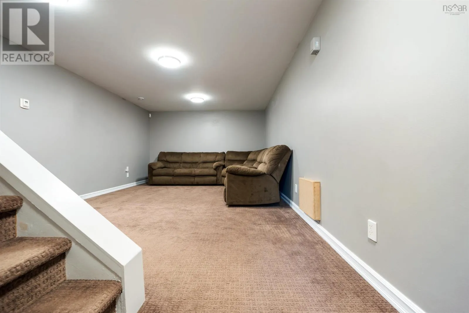 17 Pineview Crescent