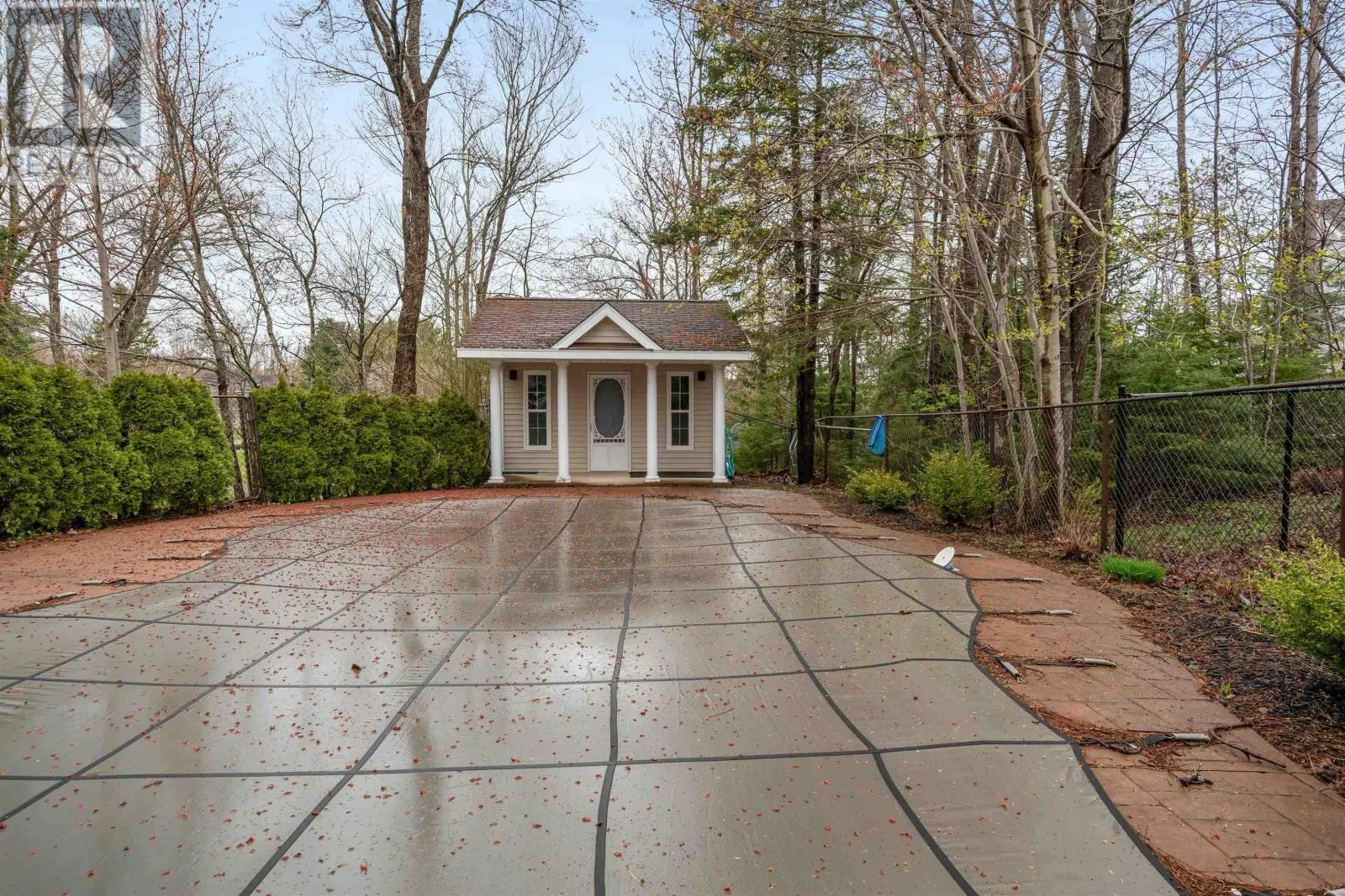 17 Pineview Crescent