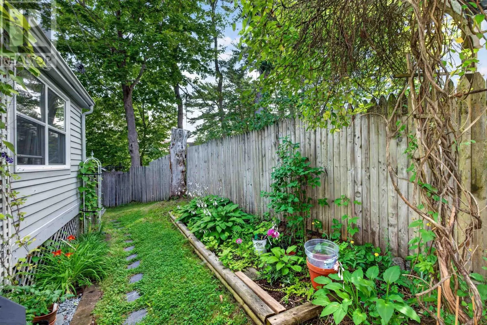 10 Braeburn Road