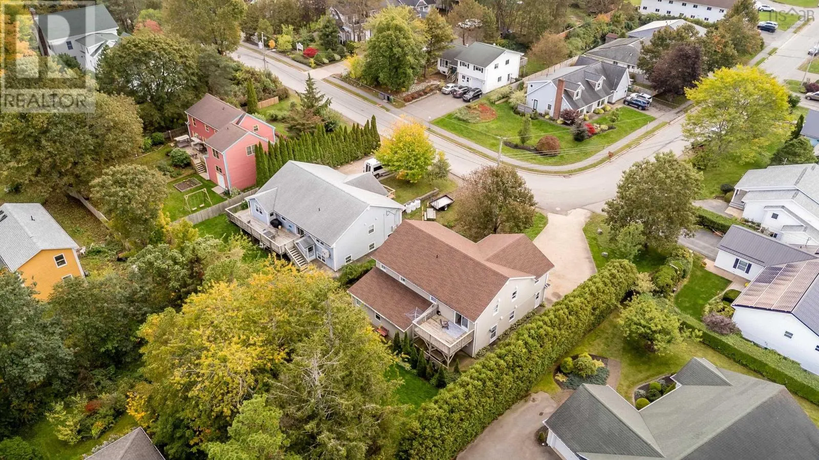 11 Robie Tufts Drive