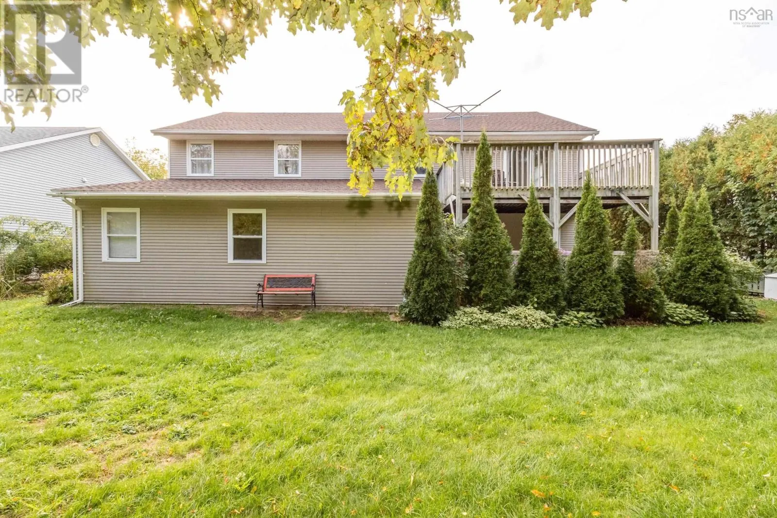 11 Robie Tufts Drive