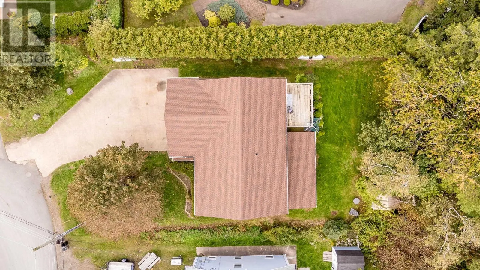 11 Robie Tufts Drive