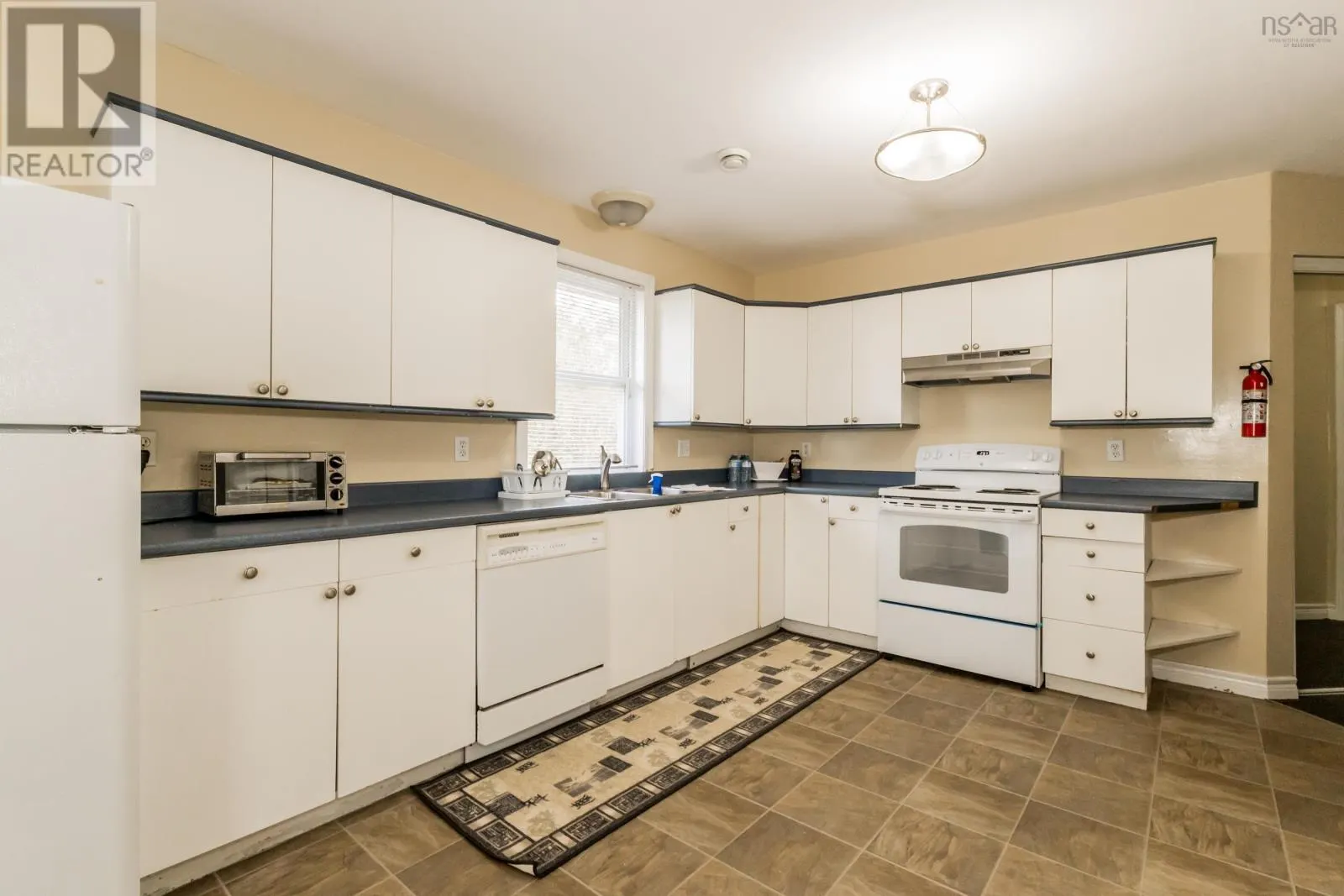 11 Robie Tufts Drive