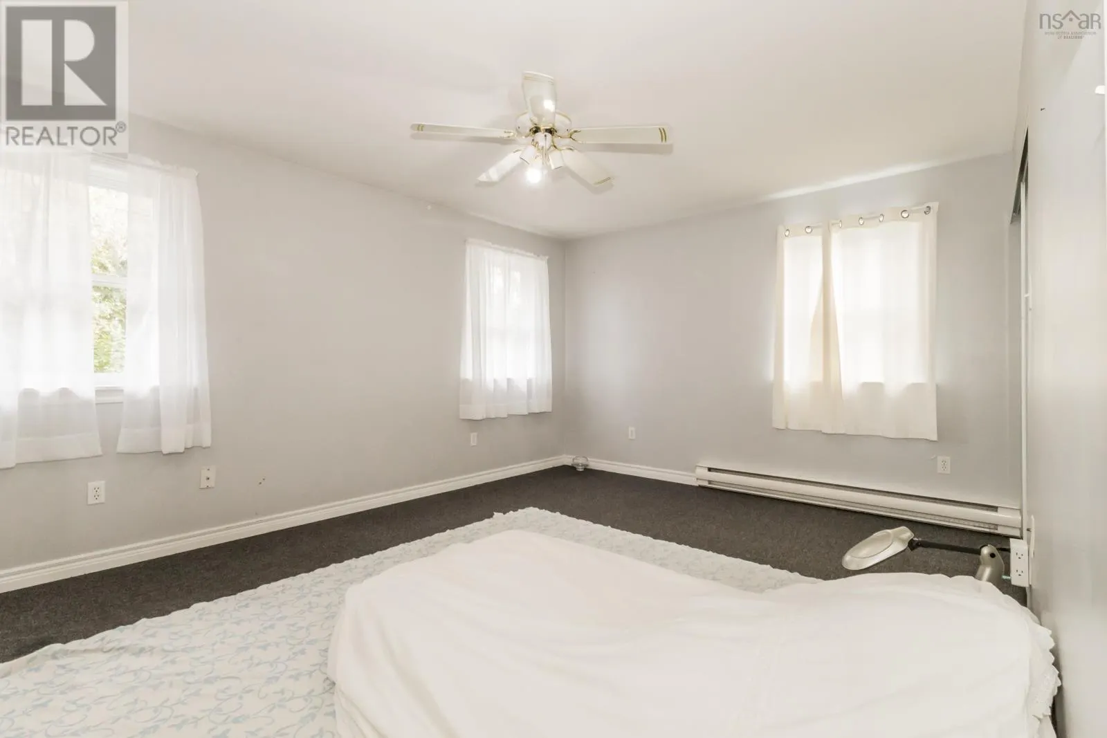 11 Robie Tufts Drive