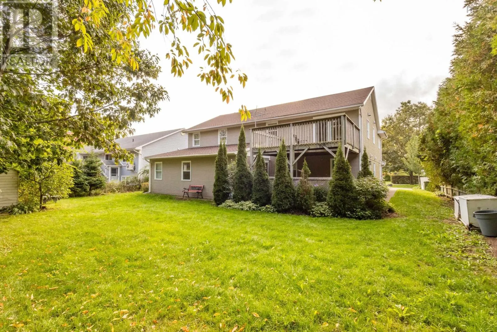 11 Robie Tufts Drive