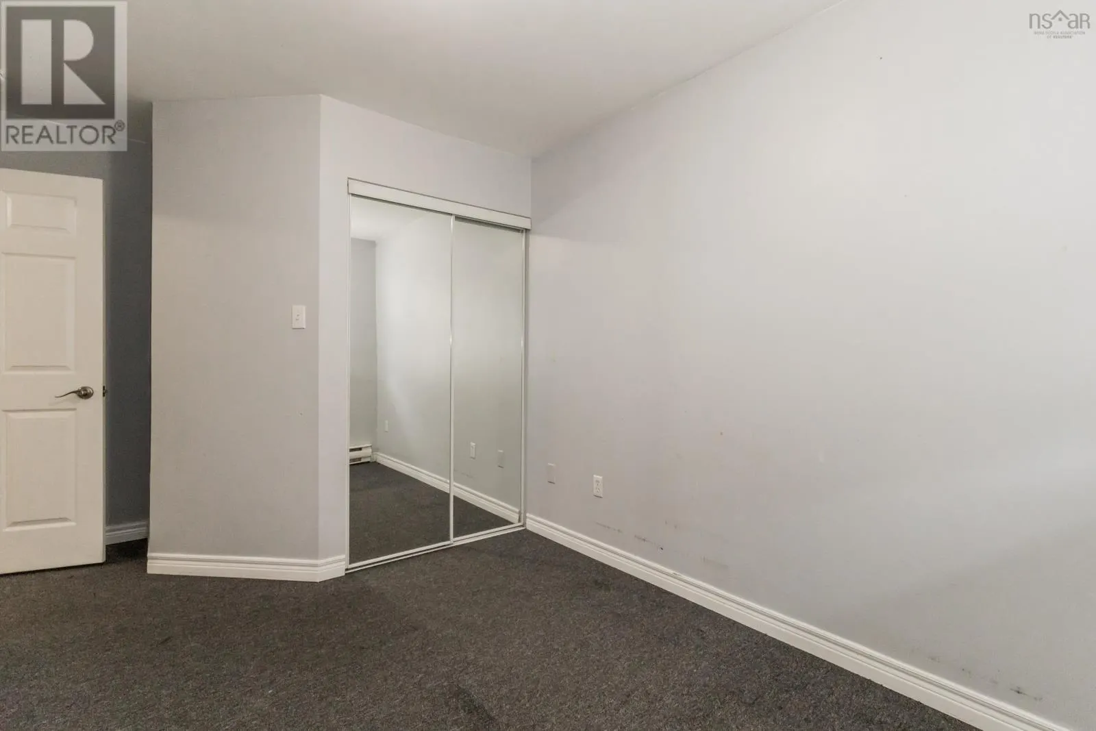 11 Robie Tufts Drive
