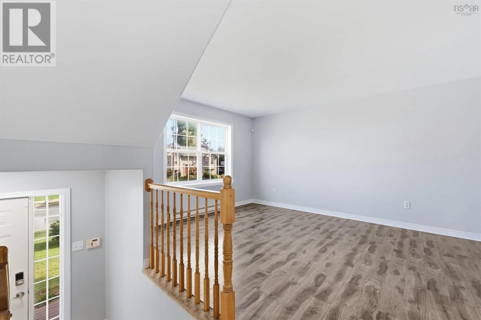 113 Feruz Crescent
