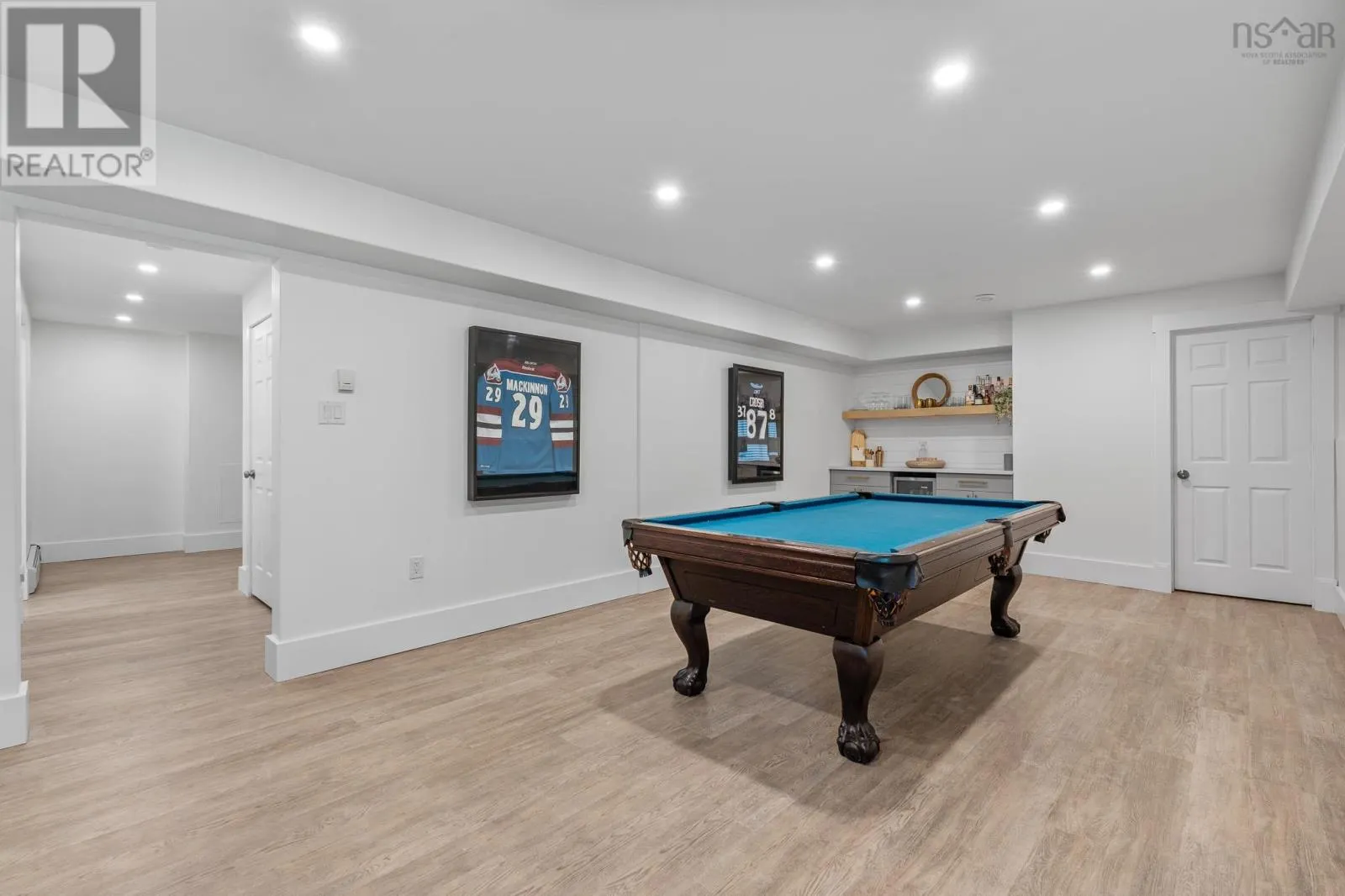 275 Canterbury Lane