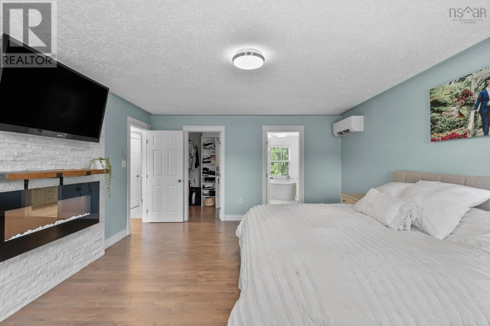 275 Canterbury Lane