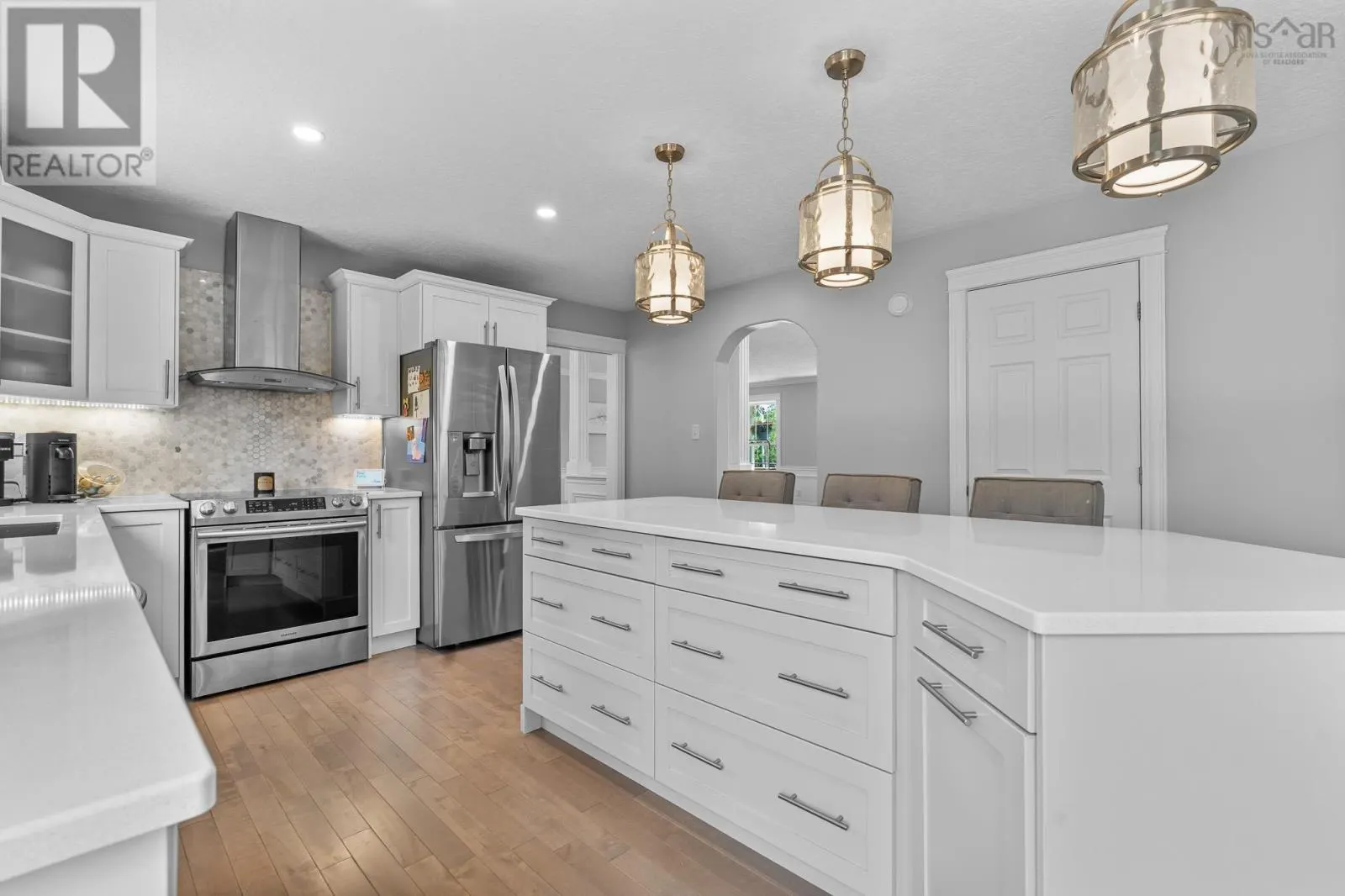 275 Canterbury Lane