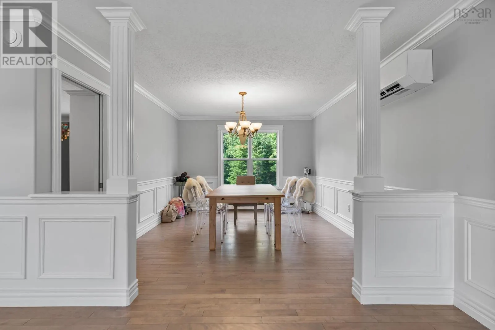 275 Canterbury Lane