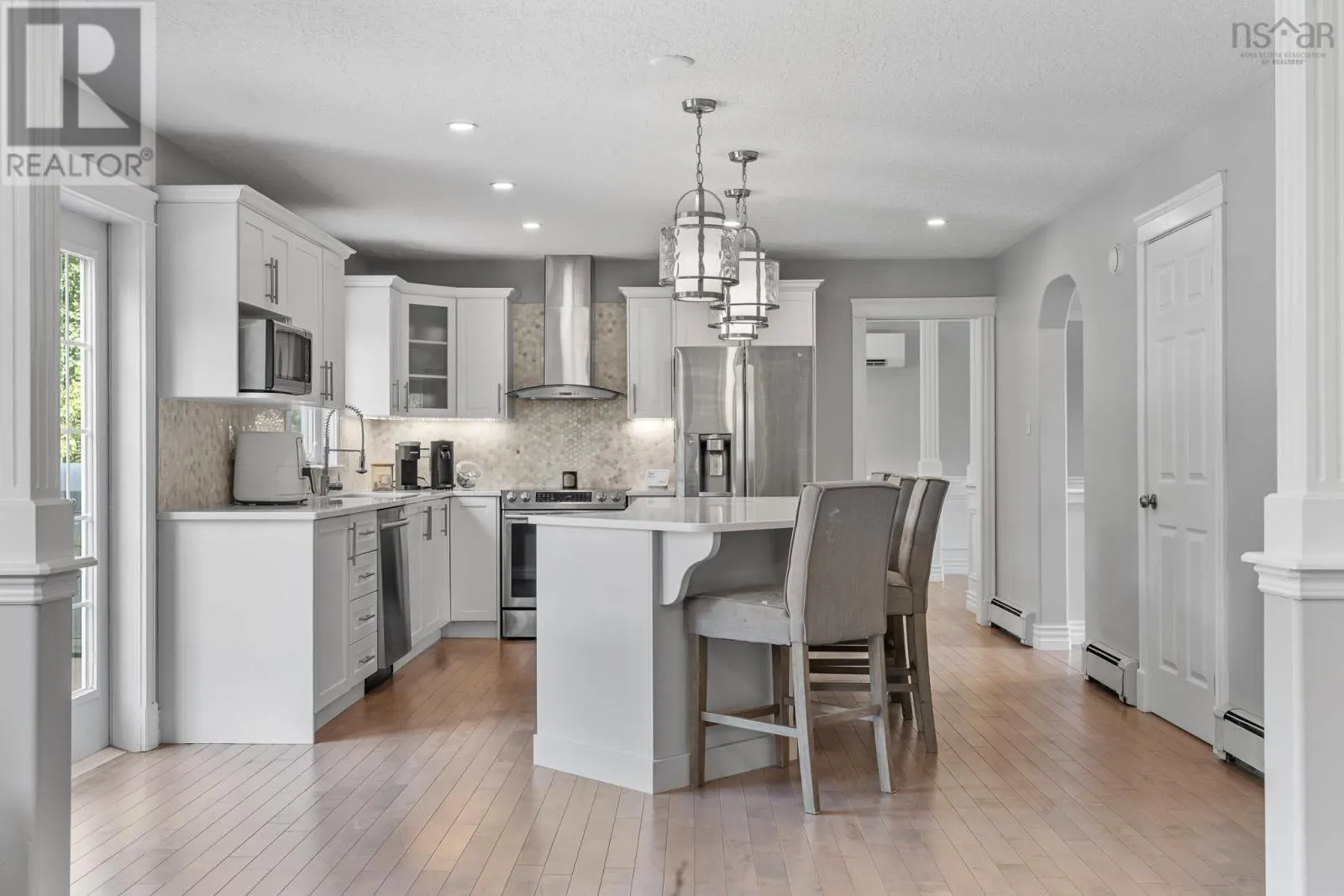 275 Canterbury Lane