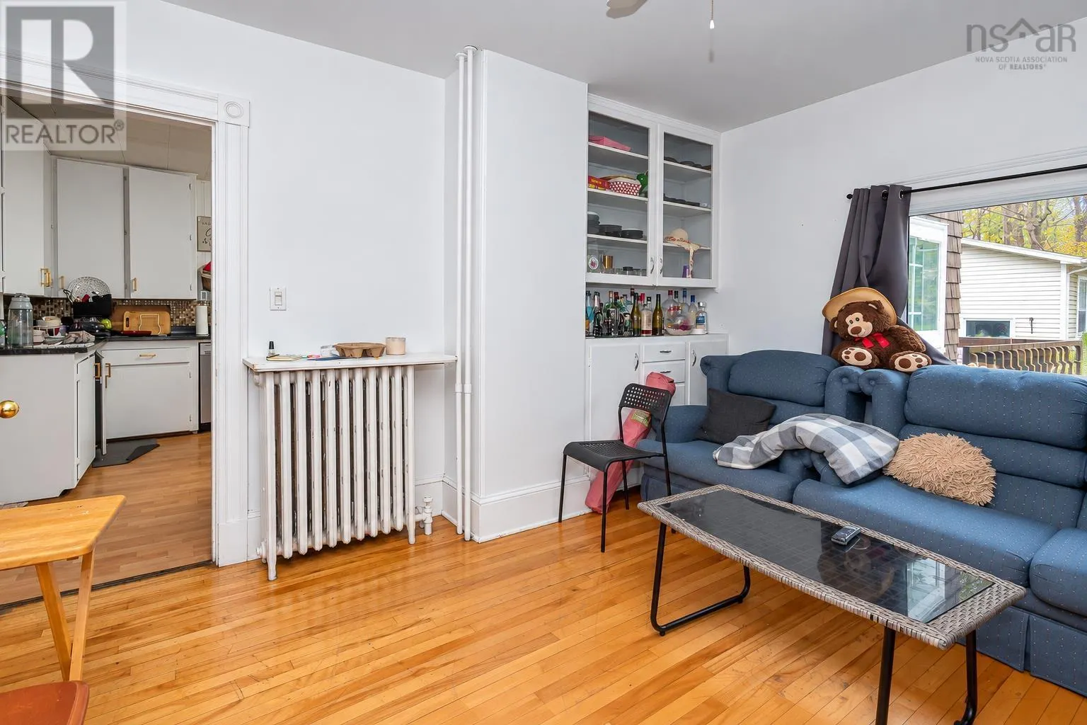 208 Whitney Avenue