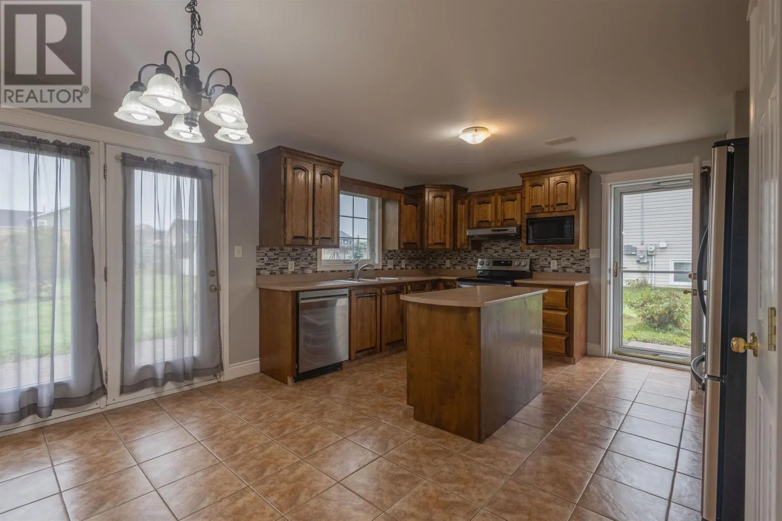 35 Barbour Circle