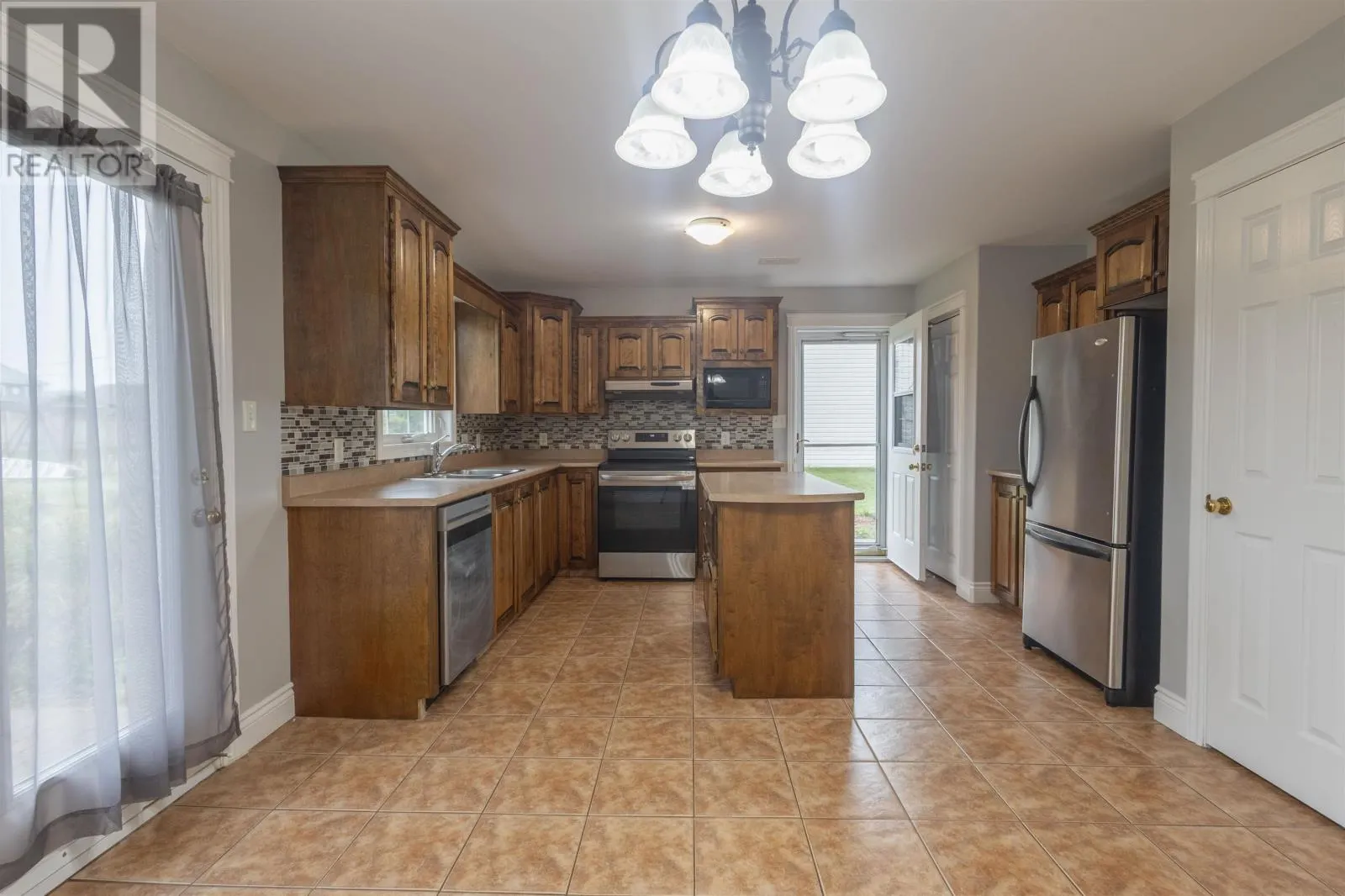 35 Barbour Circle