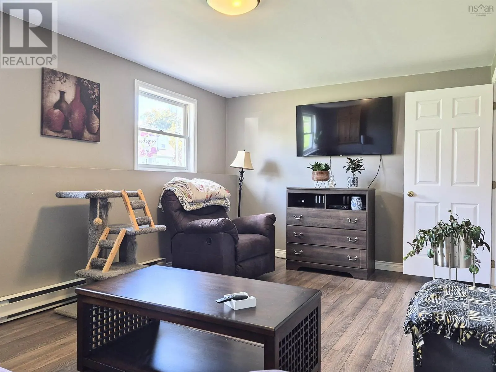 48 Townshend Avenue