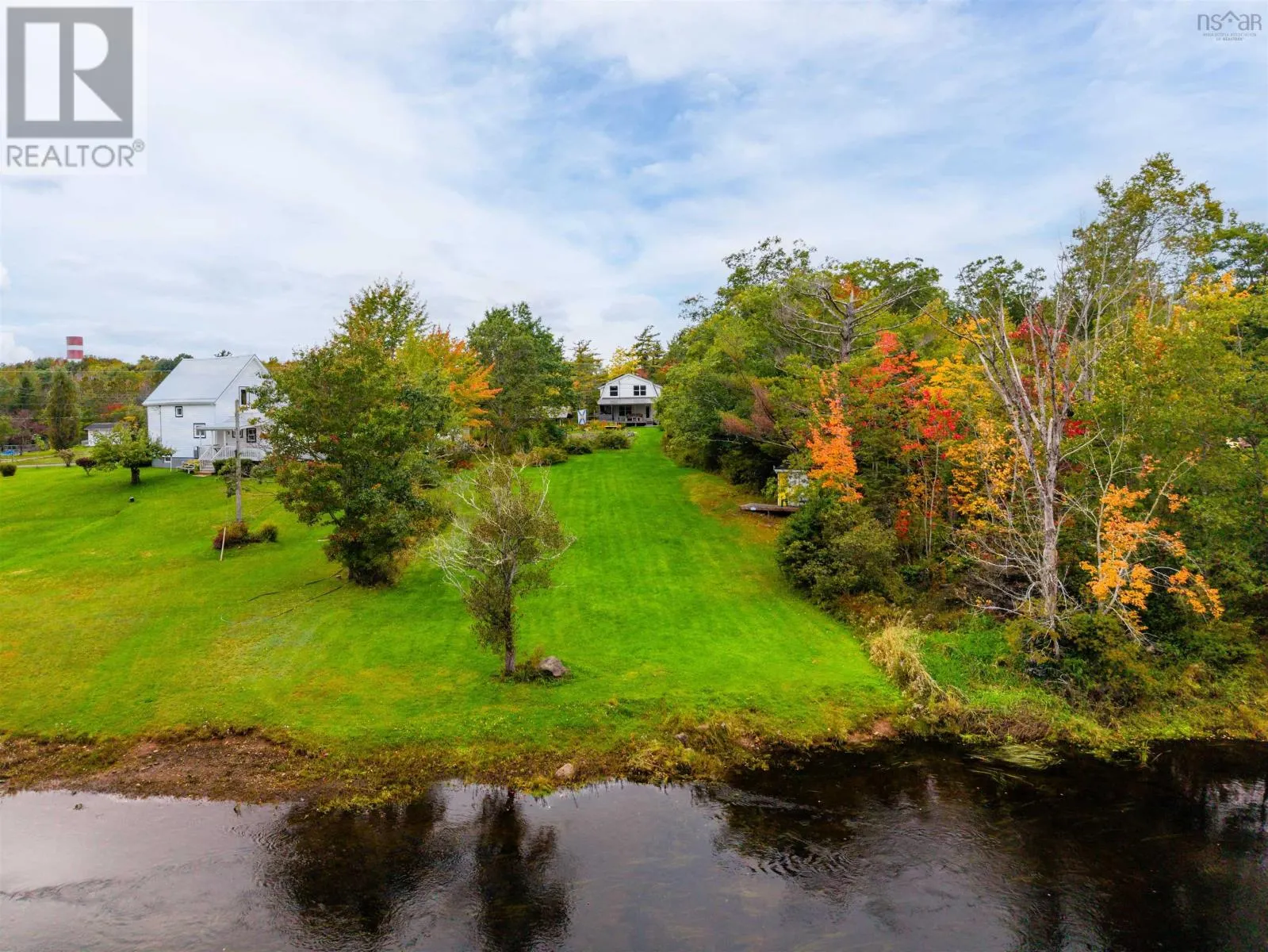35 Riverside Lane