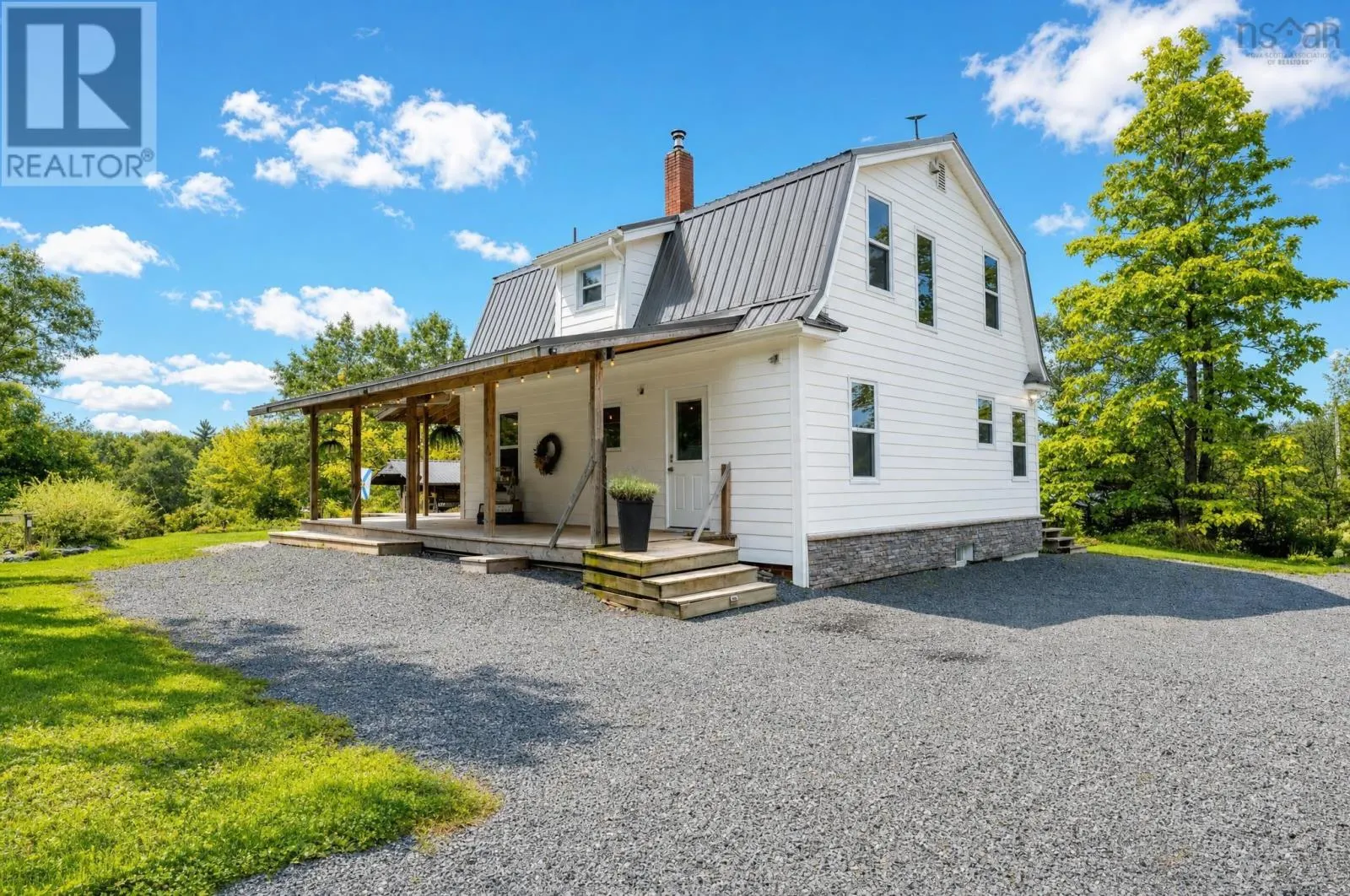 35 Riverside Lane