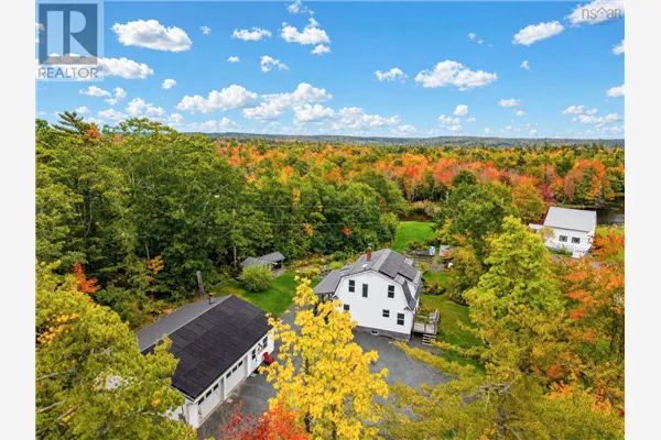 35 Riverside Lane