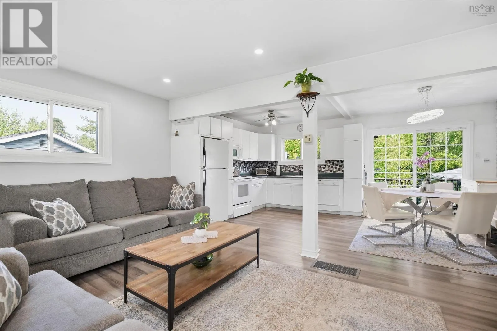 2093 Larry Uteck Boulevard