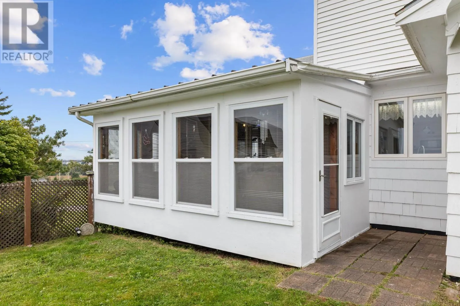 562 EAST POINT Road