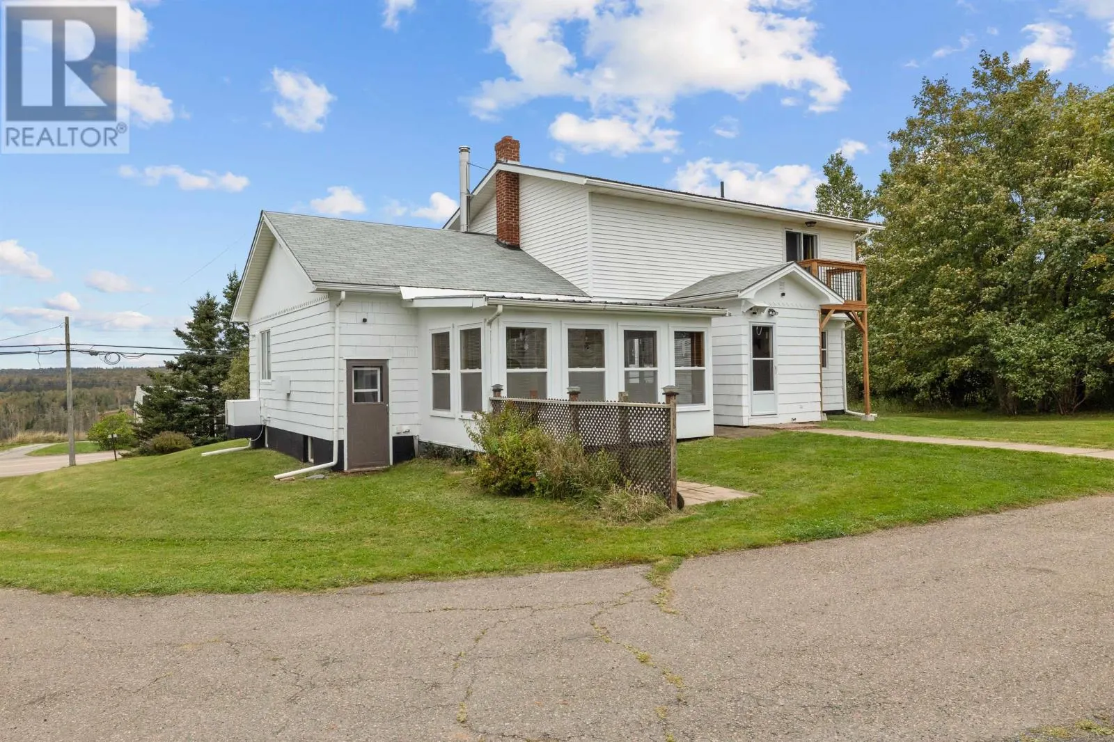 562 EAST POINT Road