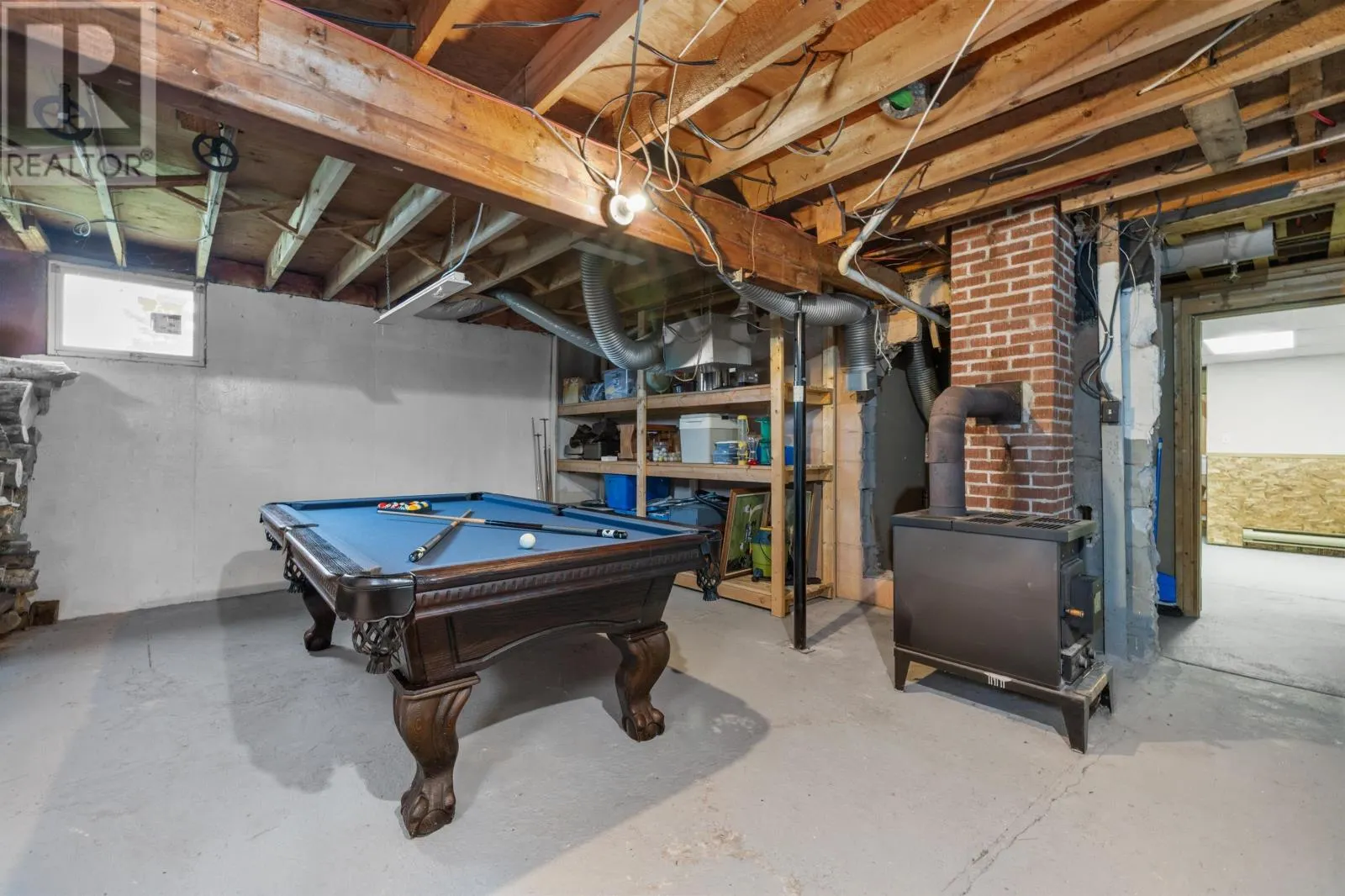 562 EAST POINT Road