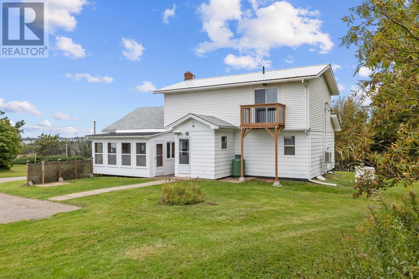 562 EAST POINT Road