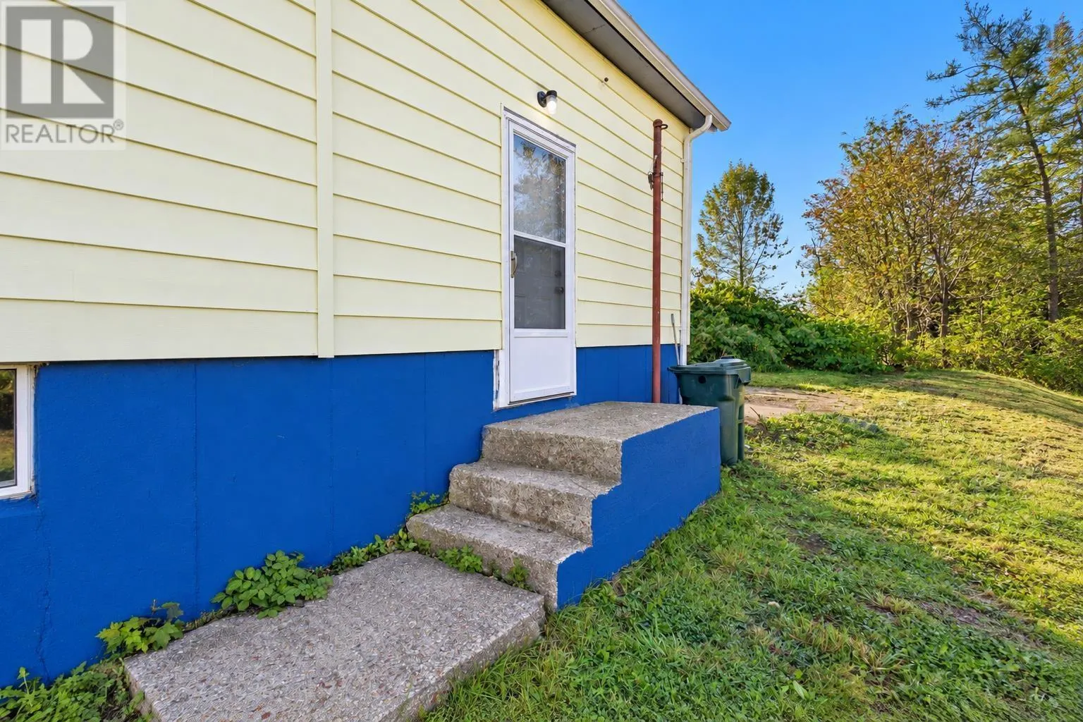 142 Maloney Street