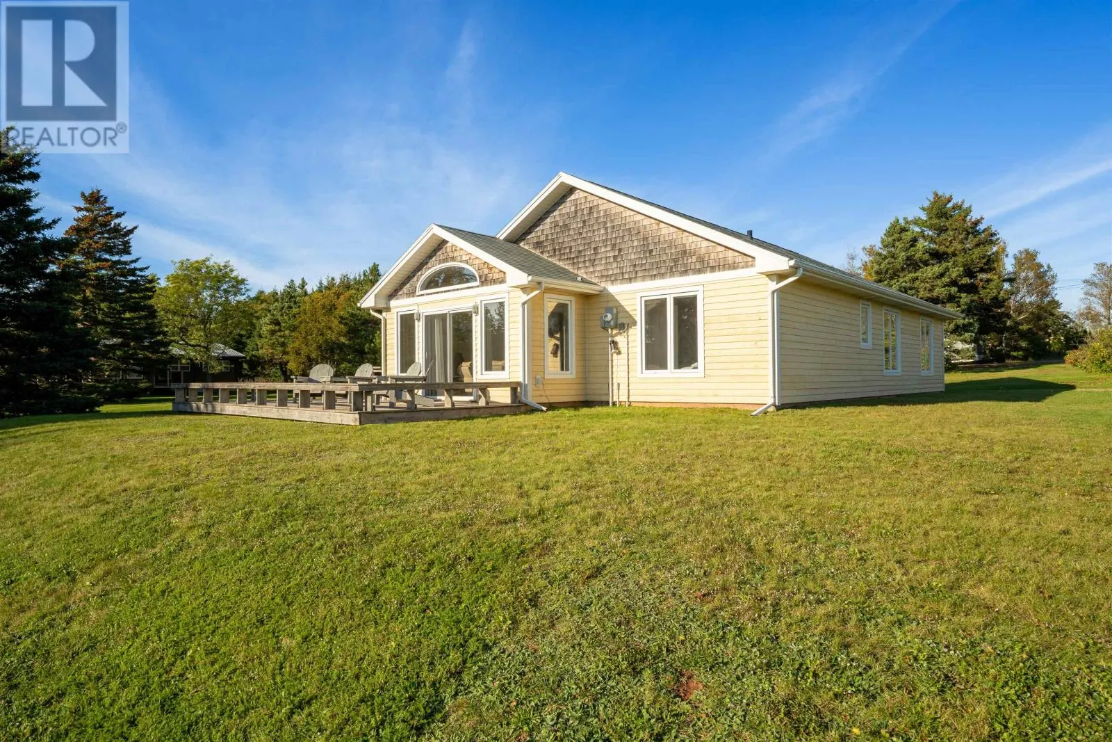 25 BURNS Avenue