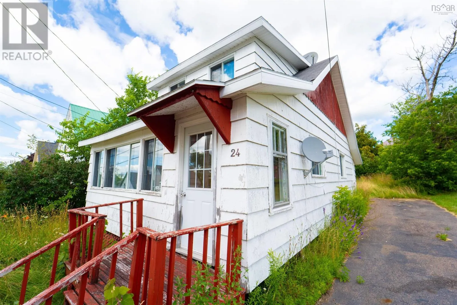 24 Pleasant Street