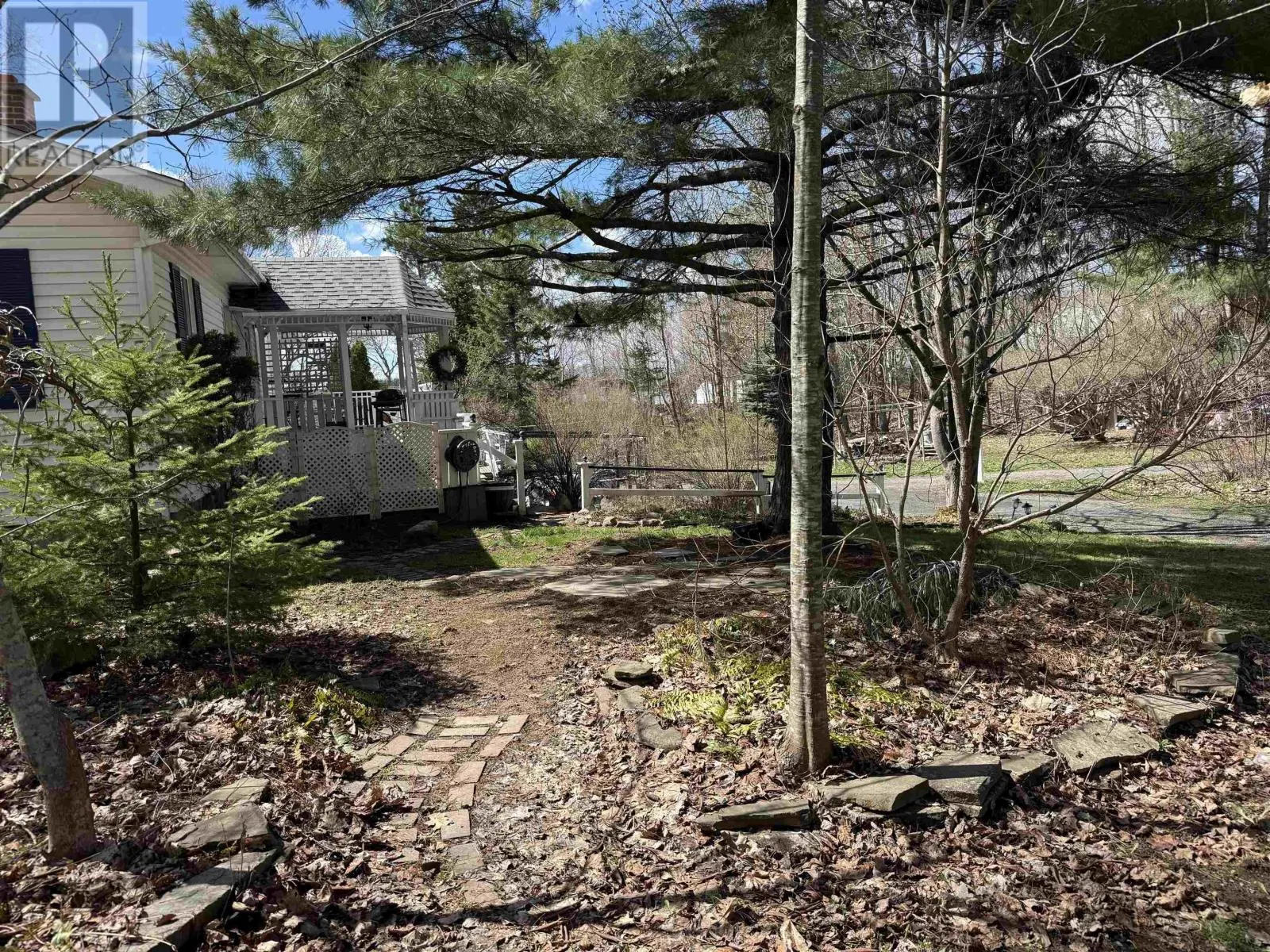 39 Munroe Ave Extension