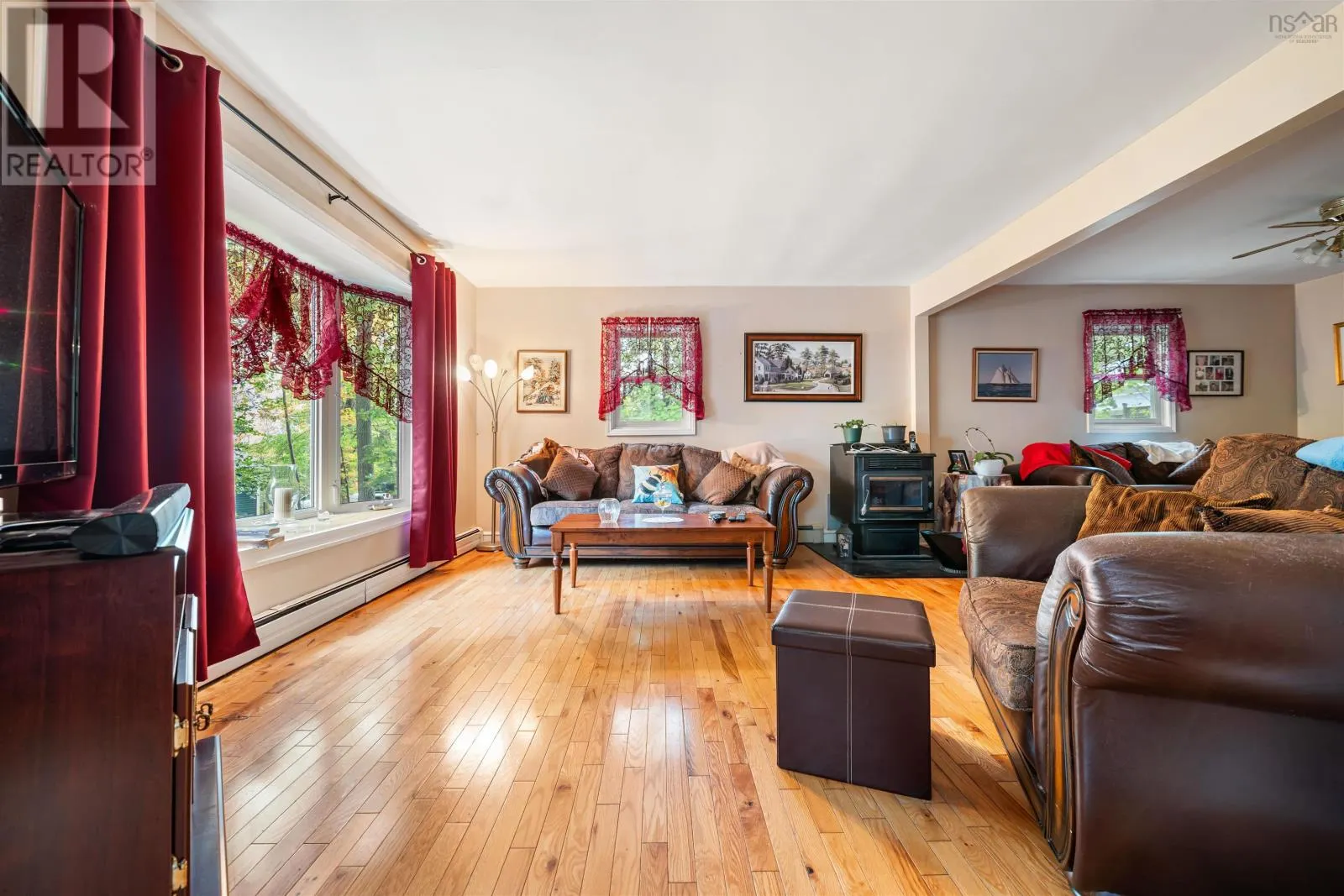 12 Reg Moir Drive