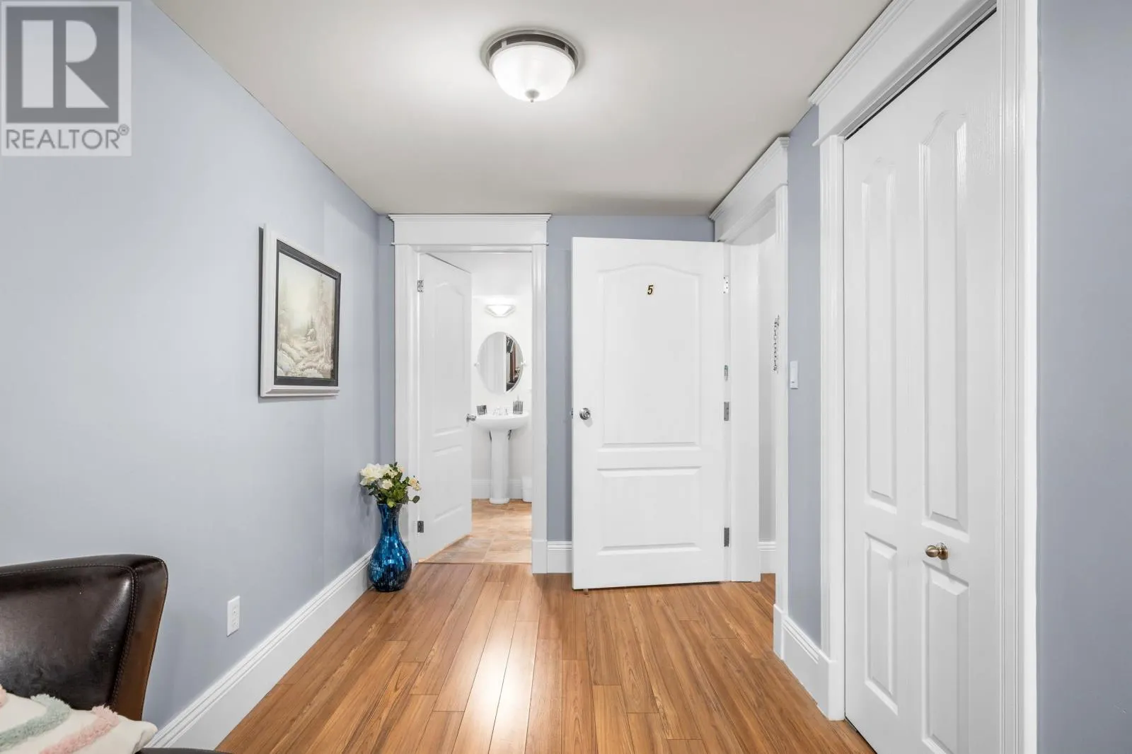 248 MacEwen Road