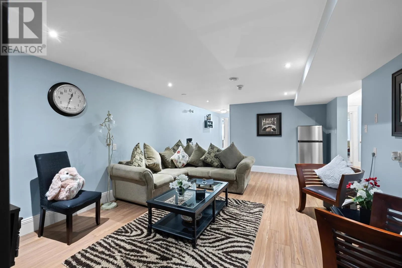 248 MacEwen Road
