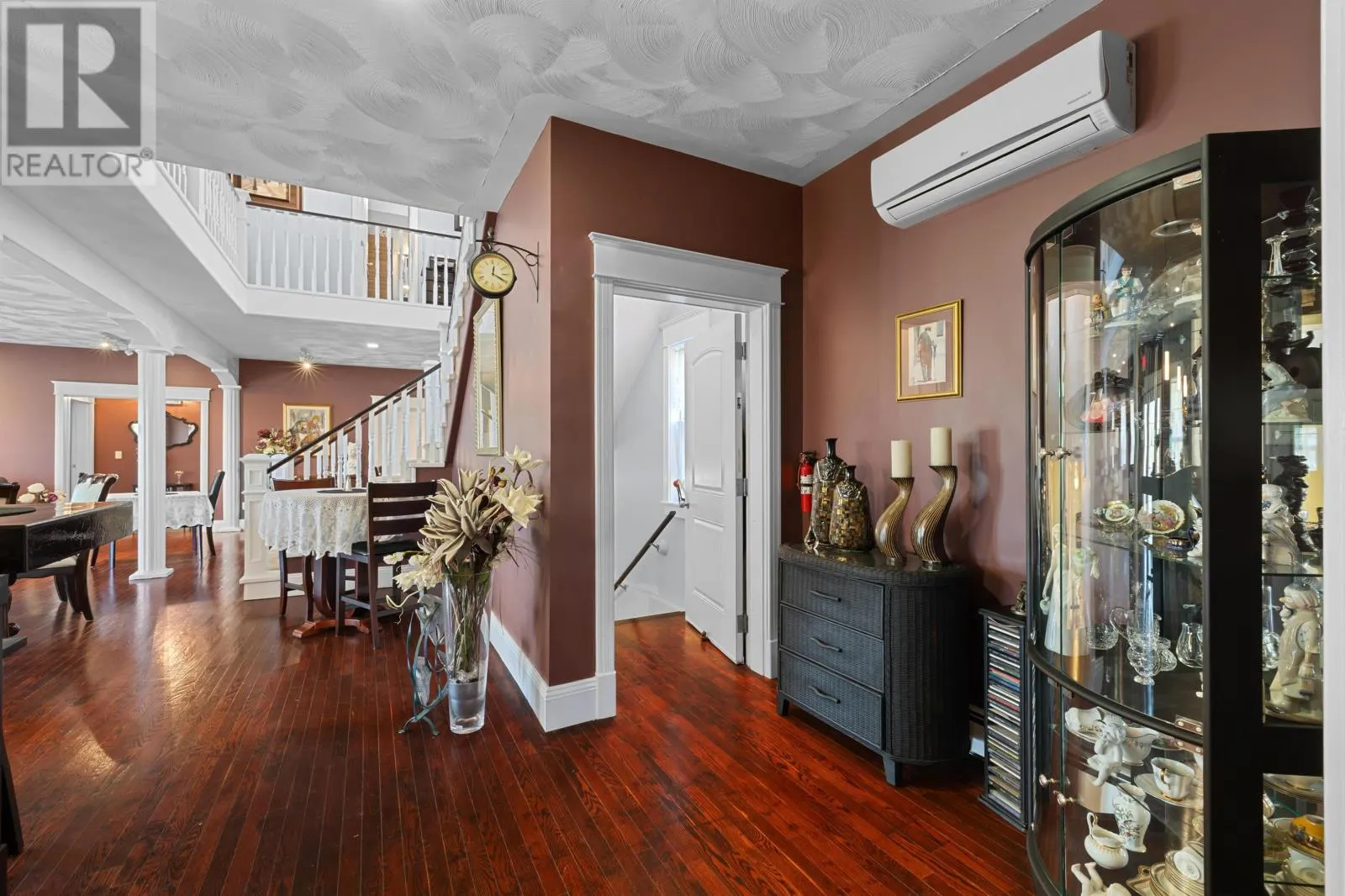 248 MacEwen Road
