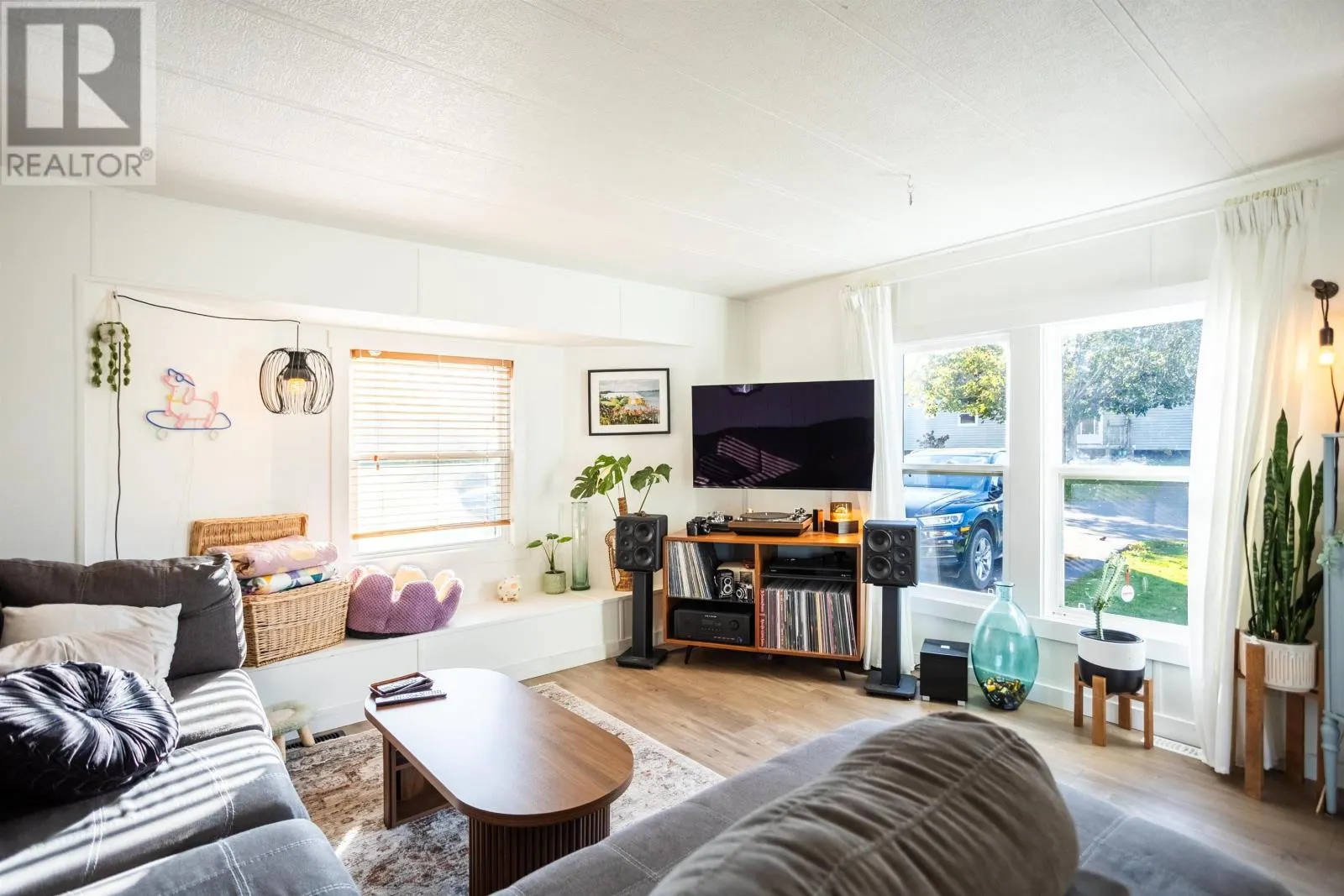 7 Heritage Drive