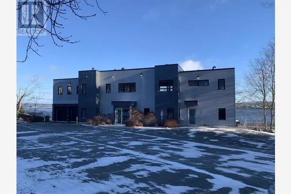 7 Bayview Road