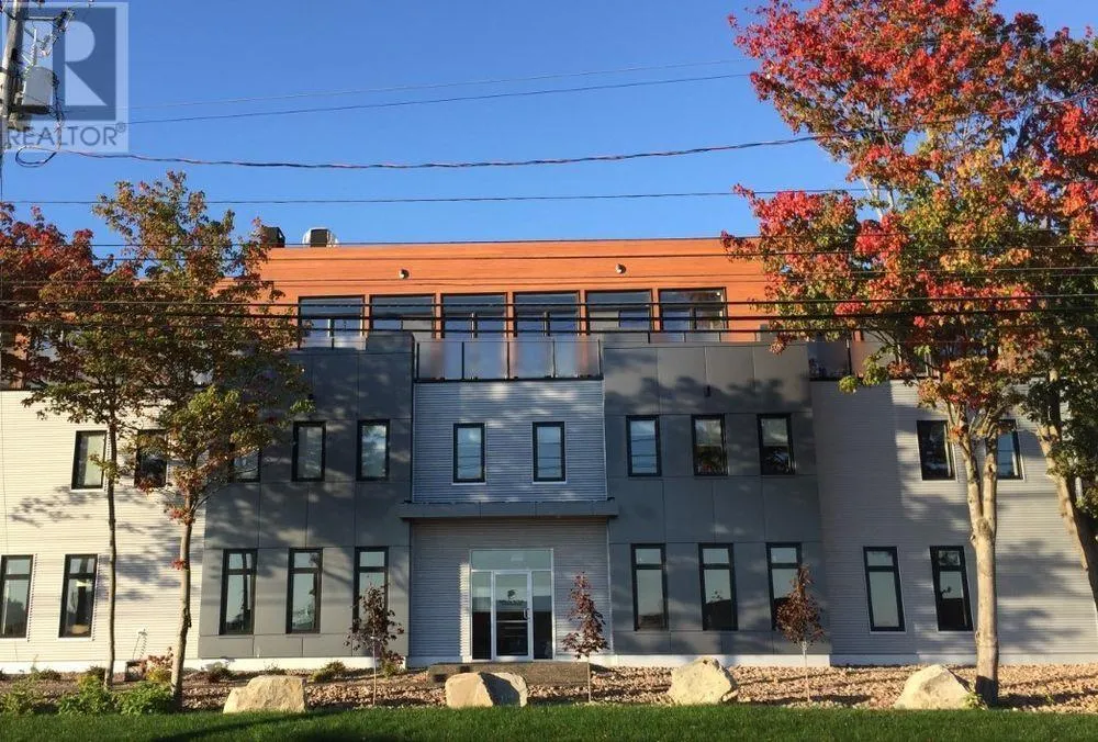 7 Bayview Road