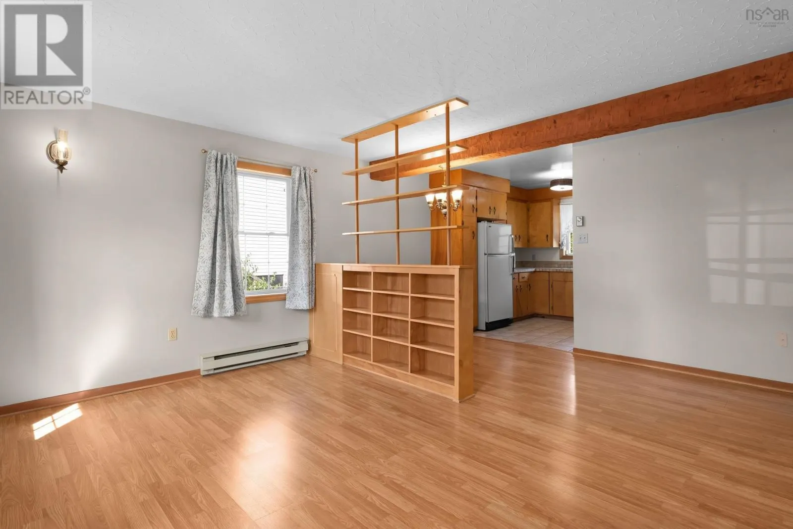 96 THORNHILL Drive