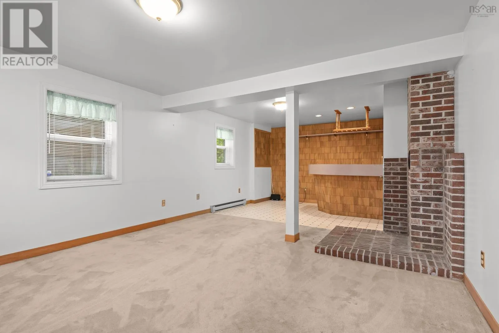 96 THORNHILL Drive