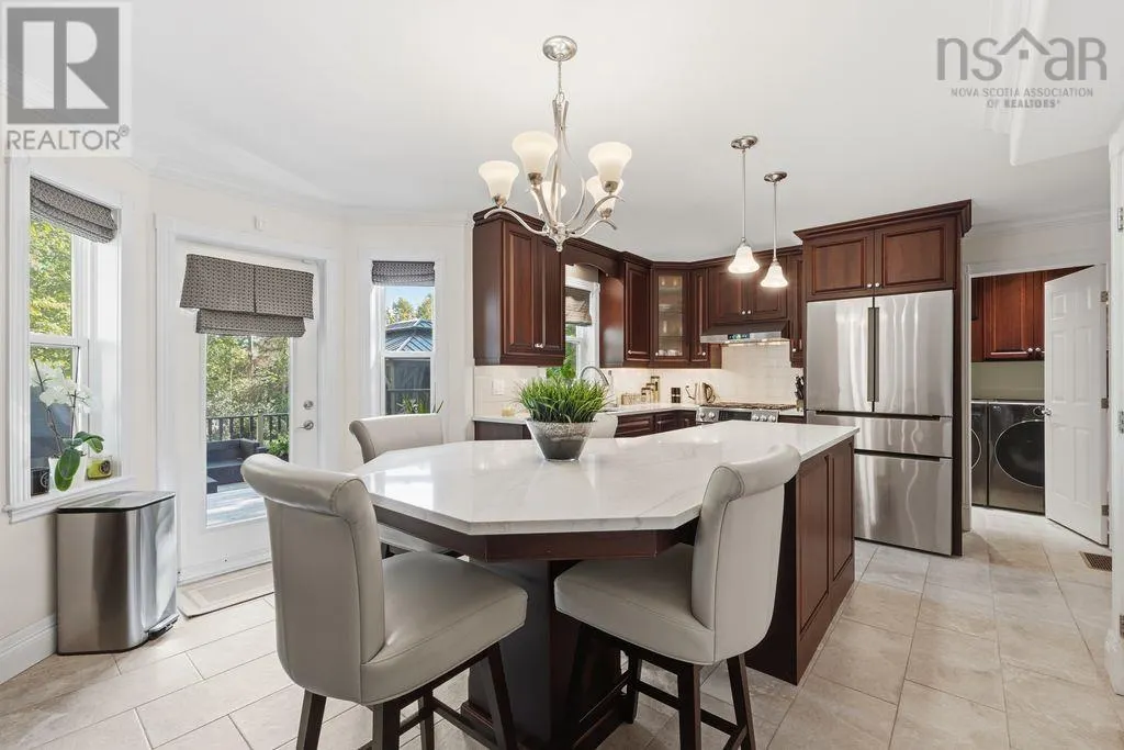 248 Kingswood Drive