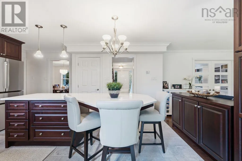 248 Kingswood Drive