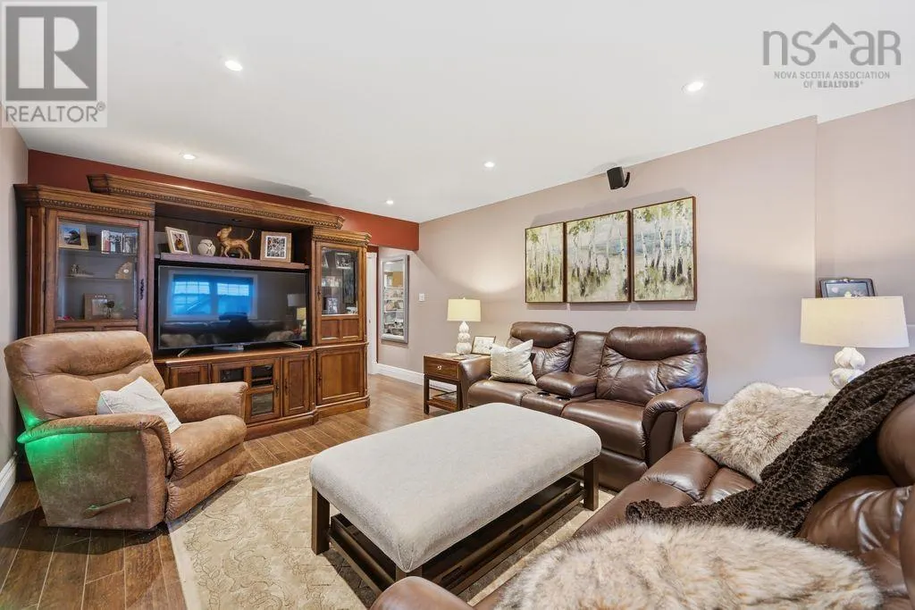 248 Kingswood Drive