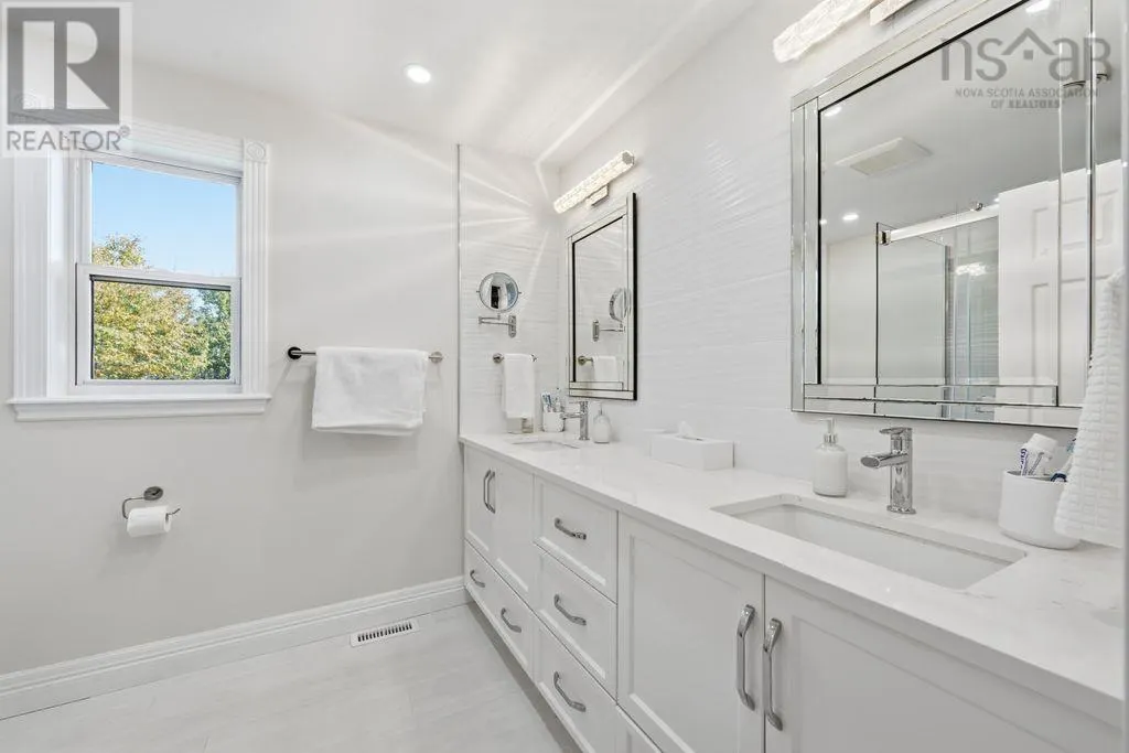 248 Kingswood Drive