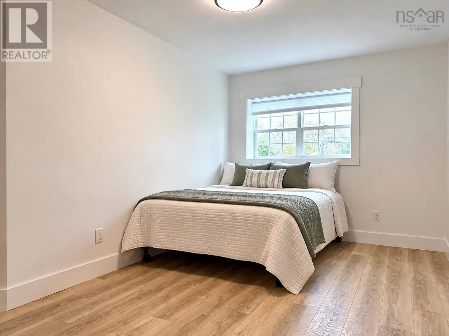 14 Marshview Drive